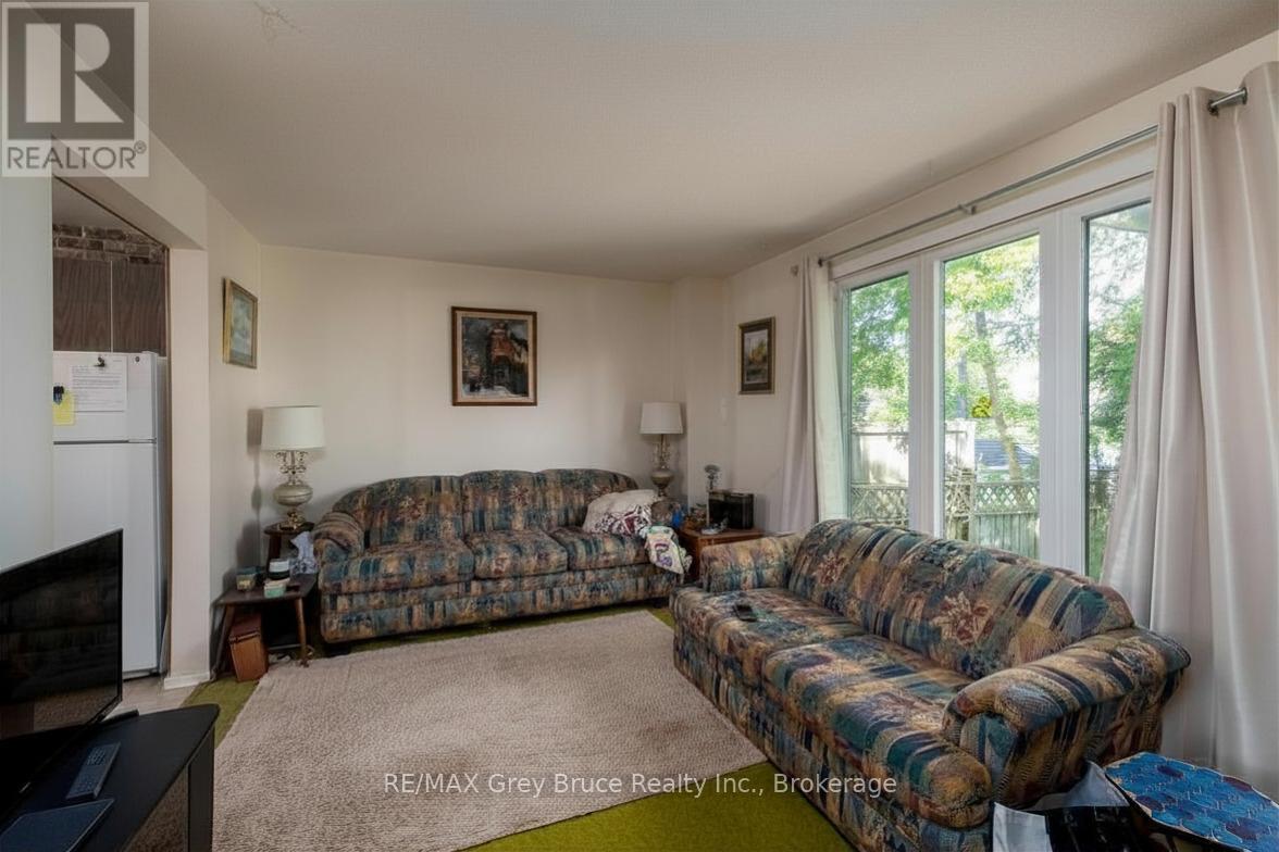 1068 11th Street E, Owen Sound, Ontario  N4K 5V6 - Photo 10 - X13237214