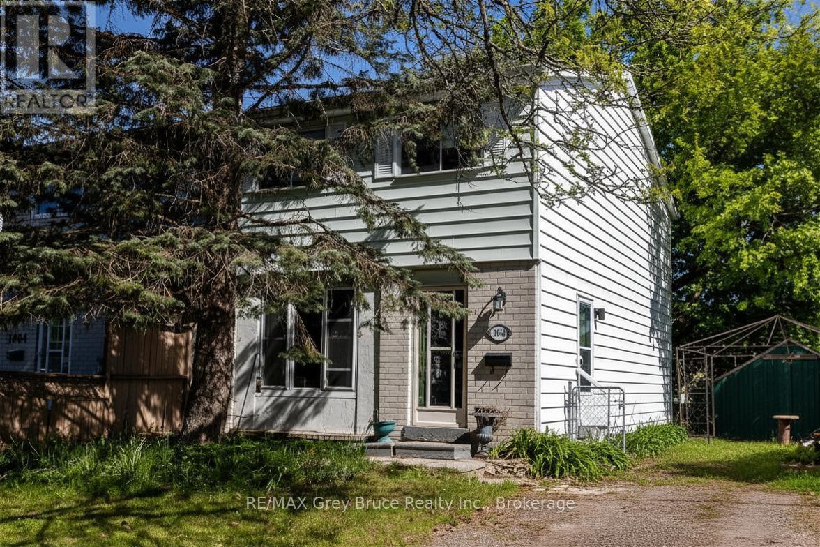 1068 11th Street E, Owen Sound, Ontario  N4K 5V6 - Photo 3 - X13237214