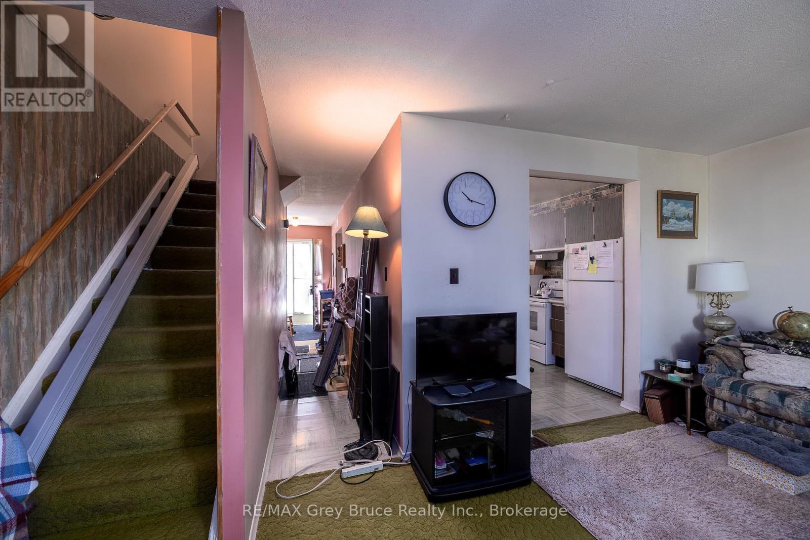 1068 11th Street E, Owen Sound, Ontario  N4K 5V6 - Photo 9 - X13237214