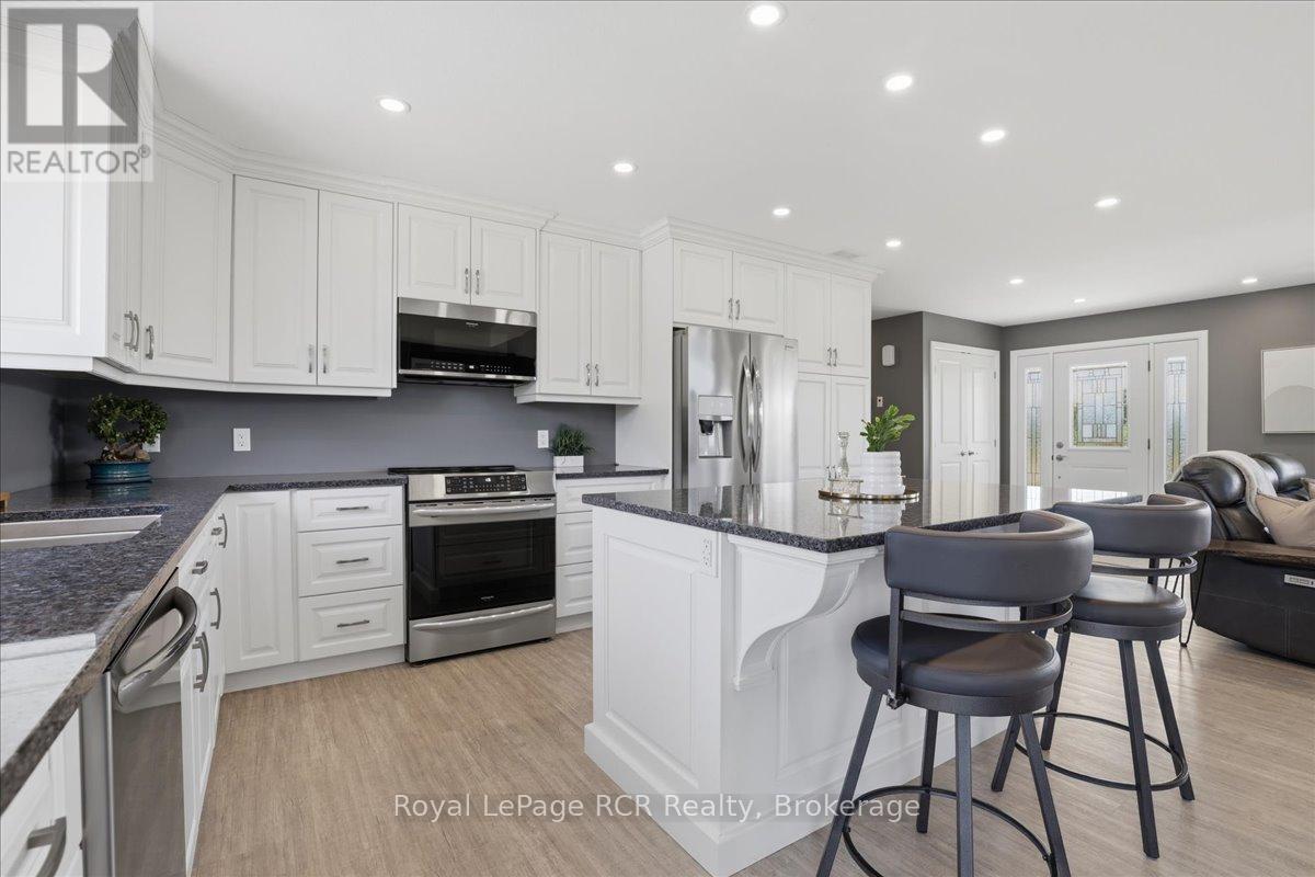 6442 Given Road, Minto, Ontario  N0G 1M0 - Photo 14 - X13237424