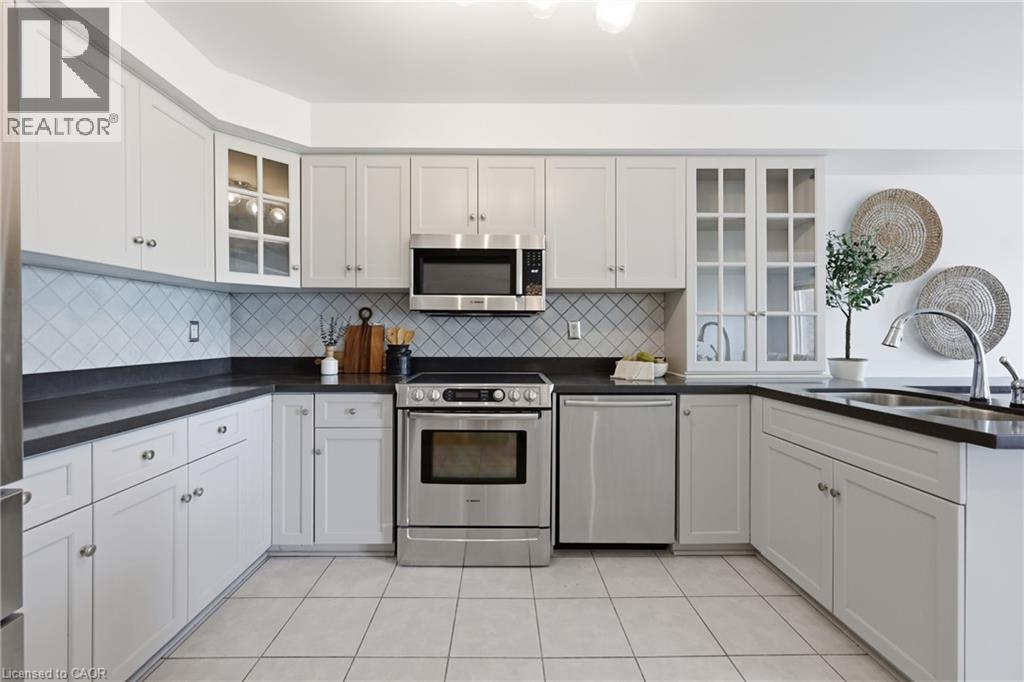 85 Edgewater Drive Unit# 6, Stoney Creek, Ontario  L8E 4Z2 - Photo 14 - 40836274