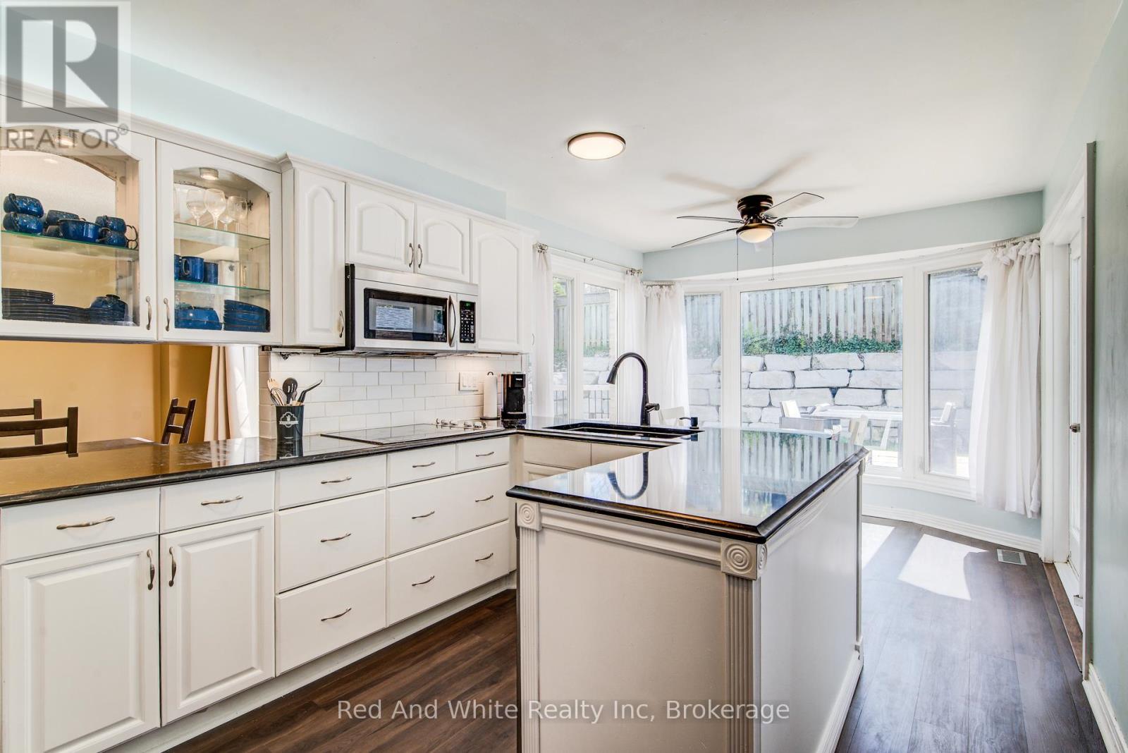 13 Gateview Drive, Waterloo, Ontario  N2T 1A3 - Photo 12 - X13237998