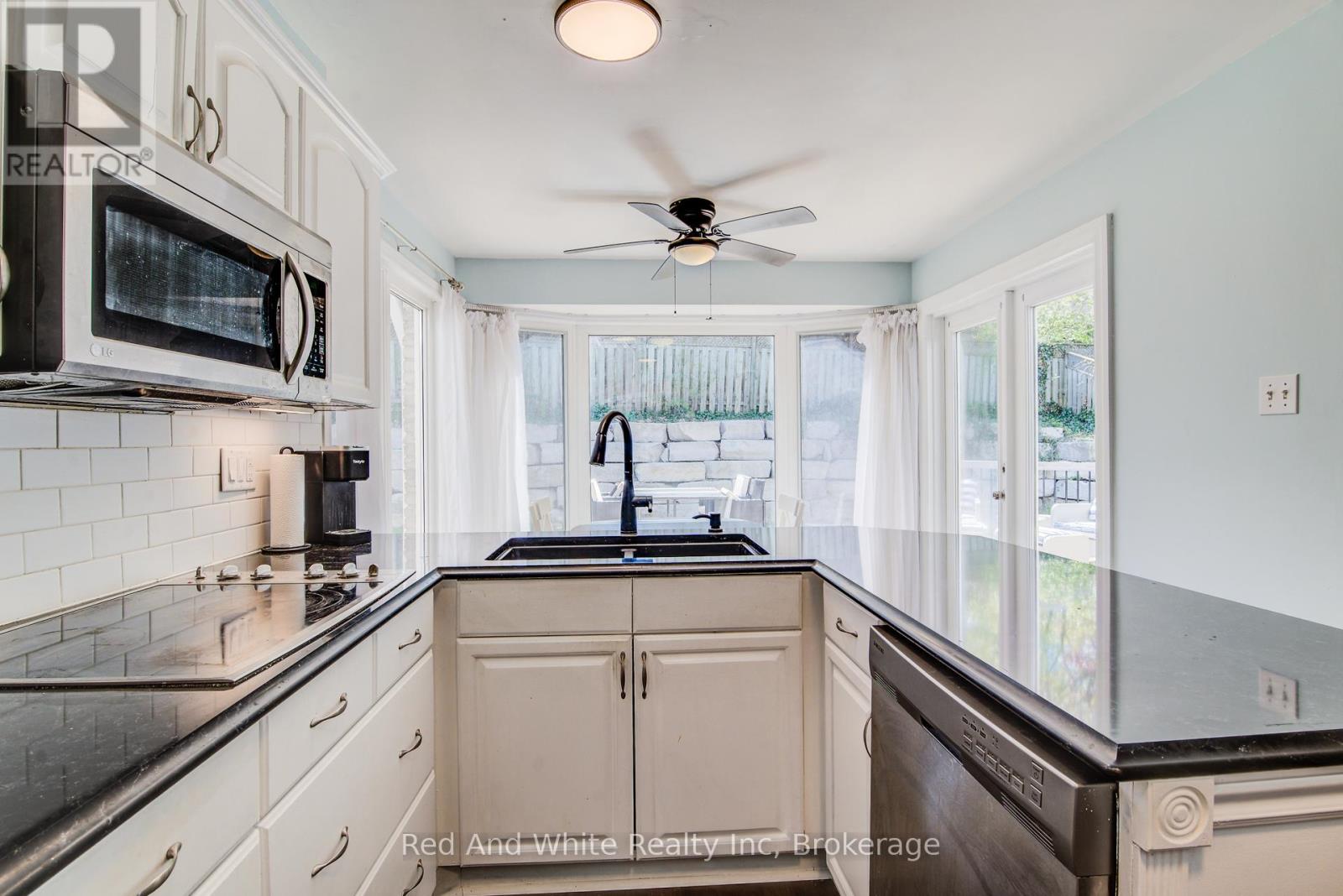 13 Gateview Drive, Waterloo, Ontario  N2T 1A3 - Photo 13 - X13237998