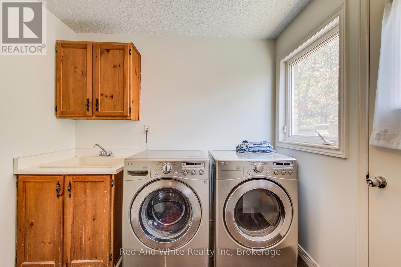 13 Gateview Drive, Waterloo, Ontario  N2T 1A3 - Photo 7 - X13237998