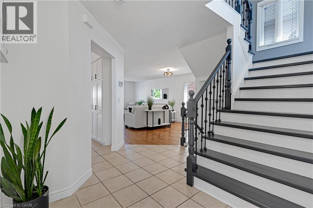 11 Goodwood Court, Cambridge, Ontario  N1R 8M7 - Photo 4 - 40835462