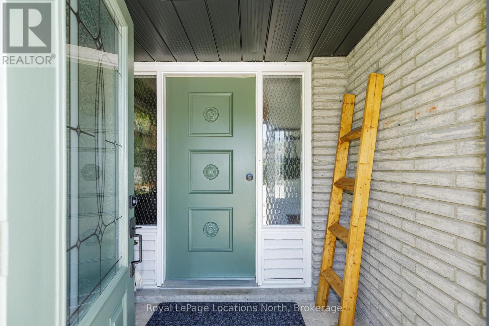 131 Albert Street, Collingwood, Ontario  L9Y 3Y4 - Photo 3 - S13238162