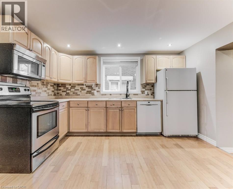 26 St. Leger Street, Kitchener, Ontario  N2H 4L9 - Photo 11 - 40836547