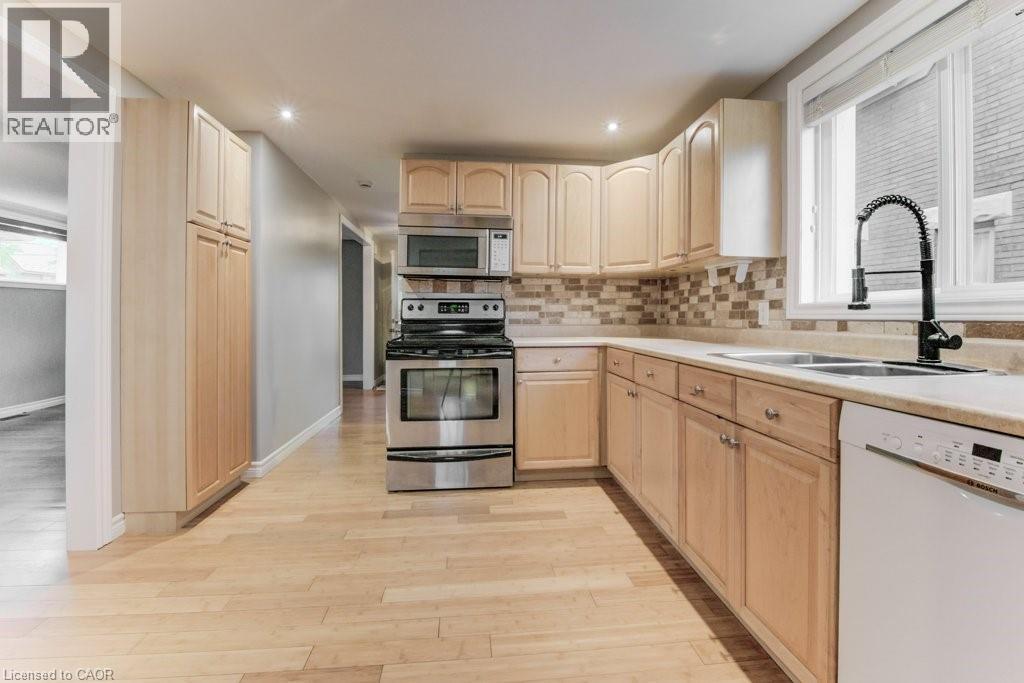 26 St. Leger Street, Kitchener, Ontario  N2H 4L9 - Photo 12 - 40836547