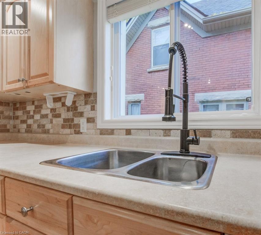 26 St. Leger Street, Kitchener, Ontario  N2H 4L9 - Photo 13 - 40836547