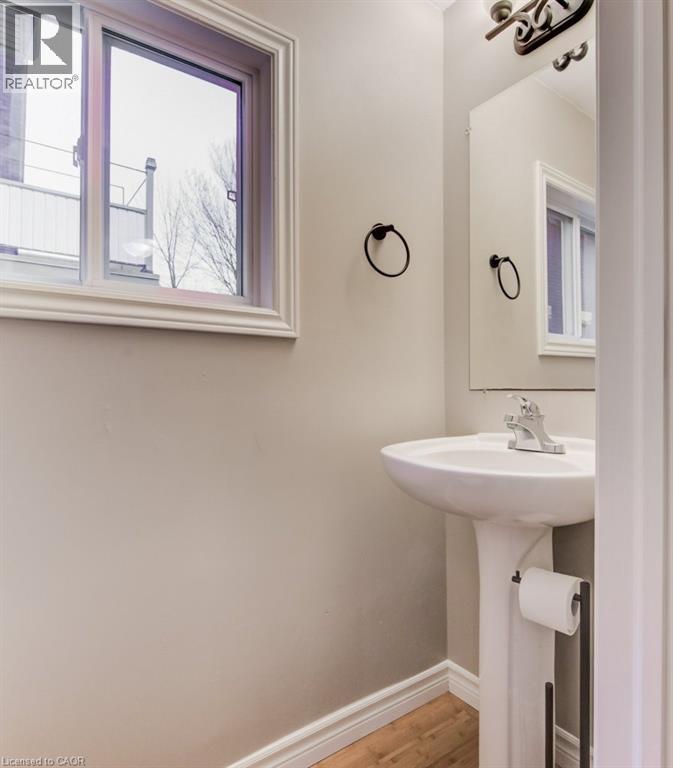 26 St. Leger Street, Kitchener, Ontario  N2H 4L9 - Photo 17 - 40836547