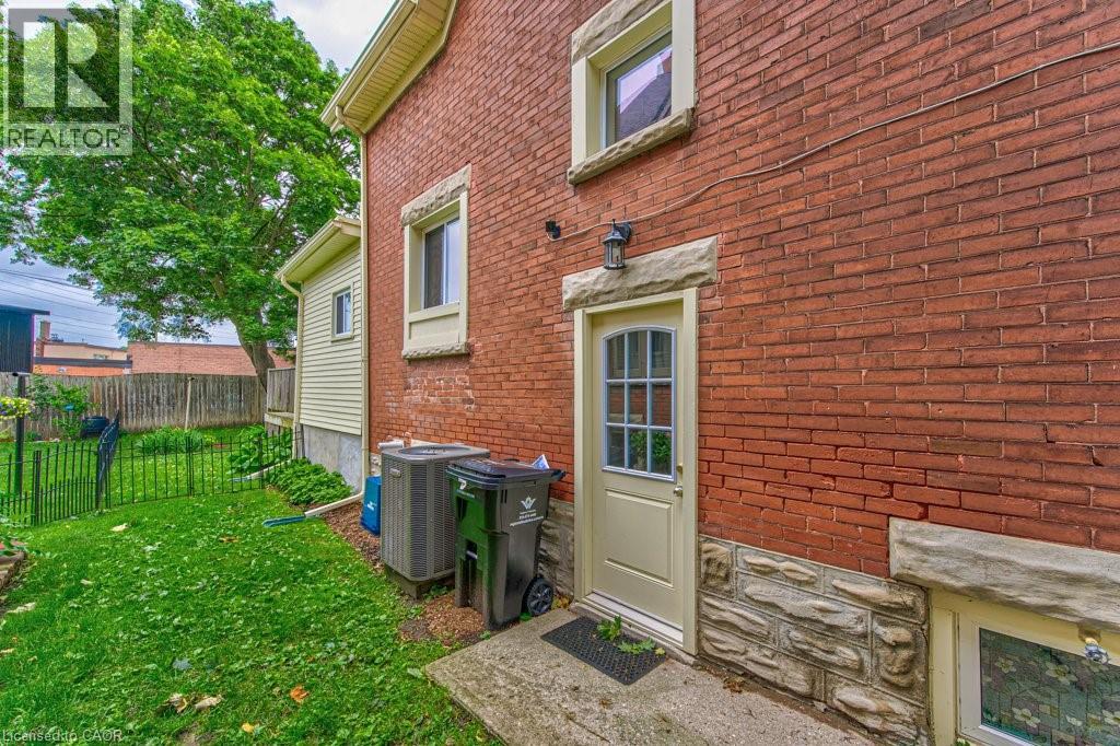 26 St. Leger Street, Kitchener, Ontario  N2H 4L9 - Photo 32 - 40836547