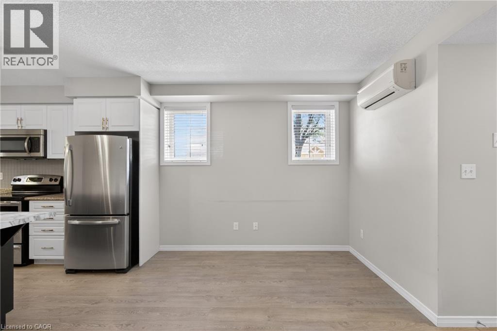 235 Jessica Court Unit# A, Kitchener, Ontario  N2R 0C5 - Photo 12 - 40836472