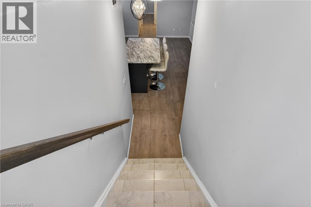 235 Jessica Court Unit# A, Kitchener, Ontario  N2R 0C5 - Photo 4 - 40836472