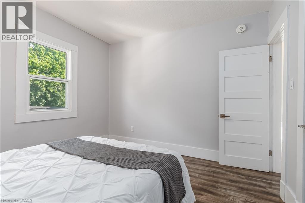 40 Woodland Avenue, Kitchener, Ontario  N2M 3G7 - Photo 31 - 40835086