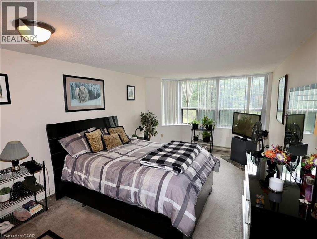 55 Green Valley Drive Unit# 404, Kitchener, Ontario  N2P 1Z6 - Photo 6 - 40832993