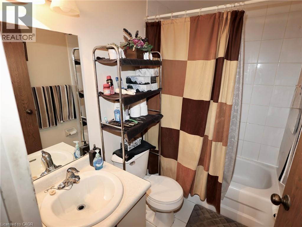 55 Green Valley Drive Unit# 404, Kitchener, Ontario  N2P 1Z6 - Photo 8 - 40832993