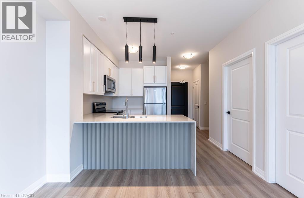 120 Springvalley Crescent Unit# 104, Hamilton, Ontario  L9C 0G2 - Photo 8 - 40836610