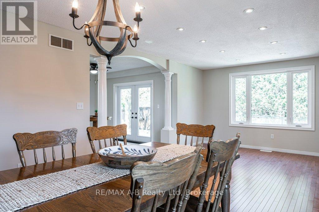 310 Wettlaufer Street, East Zorra-Tavistock, Ontario  N0B 2R0 - Photo 16 - X13238808