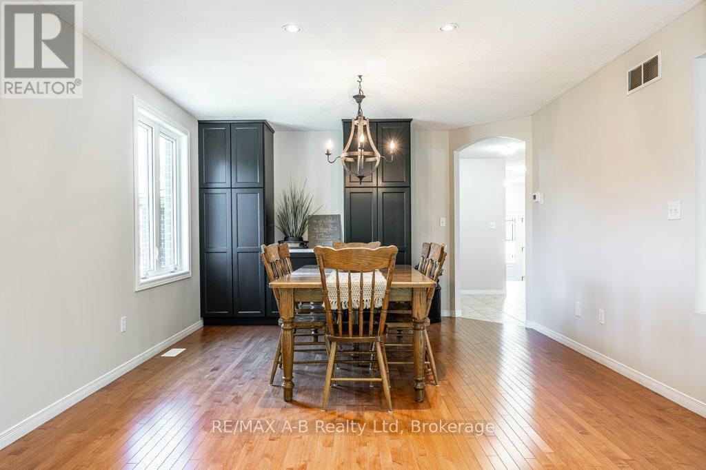 310 Wettlaufer Street, East Zorra-Tavistock, Ontario  N0B 2R0 - Photo 17 - X13238808