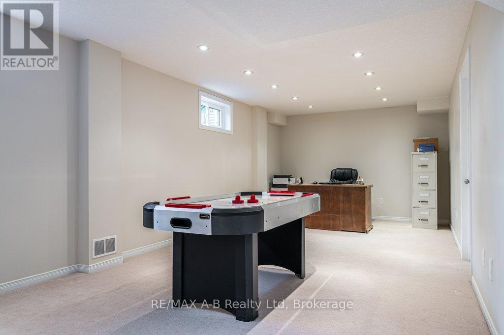 310 Wettlaufer Street, East Zorra-Tavistock, Ontario  N0B 2R0 - Photo 36 - X13238808