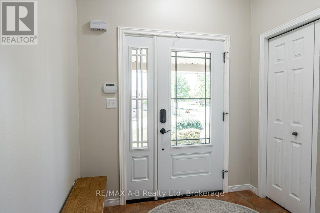 310 Wettlaufer Street, East Zorra-Tavistock, Ontario  N0B 2R0 - Photo 4 - X13238808
