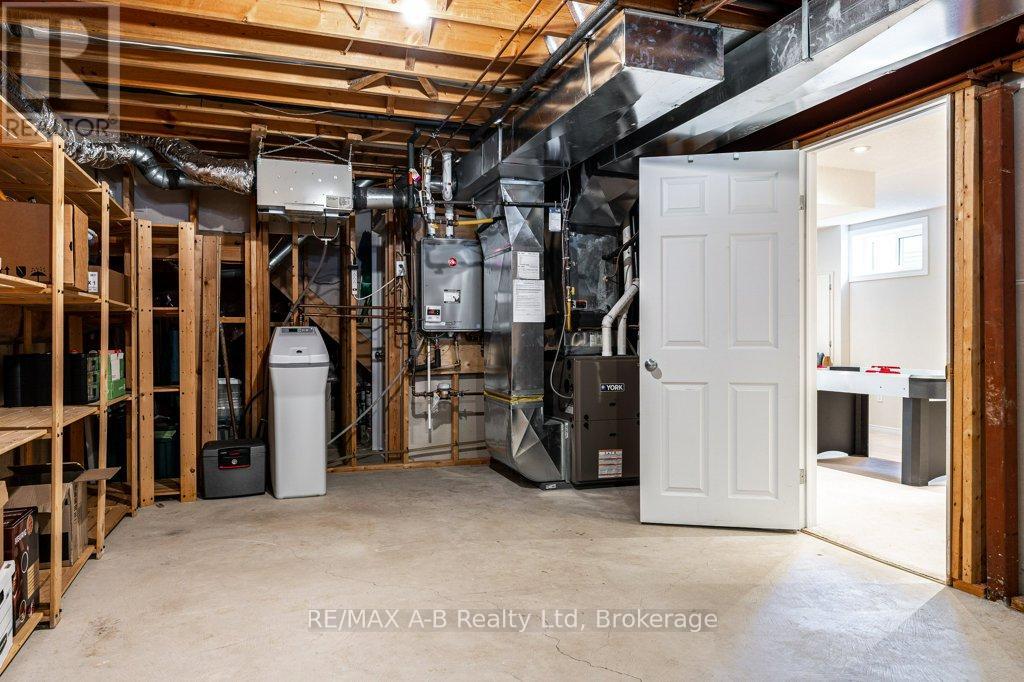 310 Wettlaufer Street, East Zorra-Tavistock, Ontario  N0B 2R0 - Photo 41 - X13238808