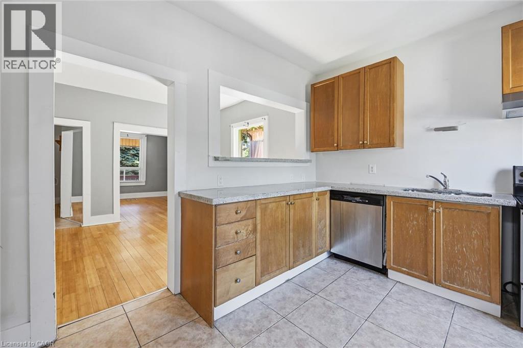 343 Cumberland Avenue, Hamilton, Ontario  L8M 2A4 - Photo 13 - 40834118