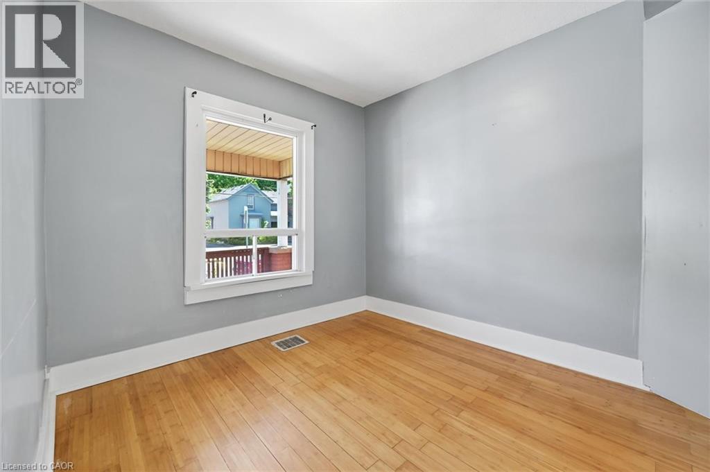 343 Cumberland Avenue, Hamilton, Ontario  L8M 2A4 - Photo 6 - 40834118