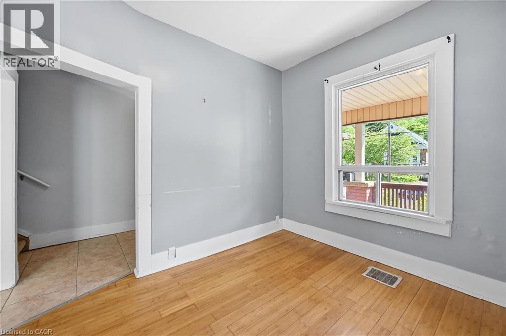 343 Cumberland Avenue, Hamilton, Ontario  L8M 2A4 - Photo 7 - 40834118