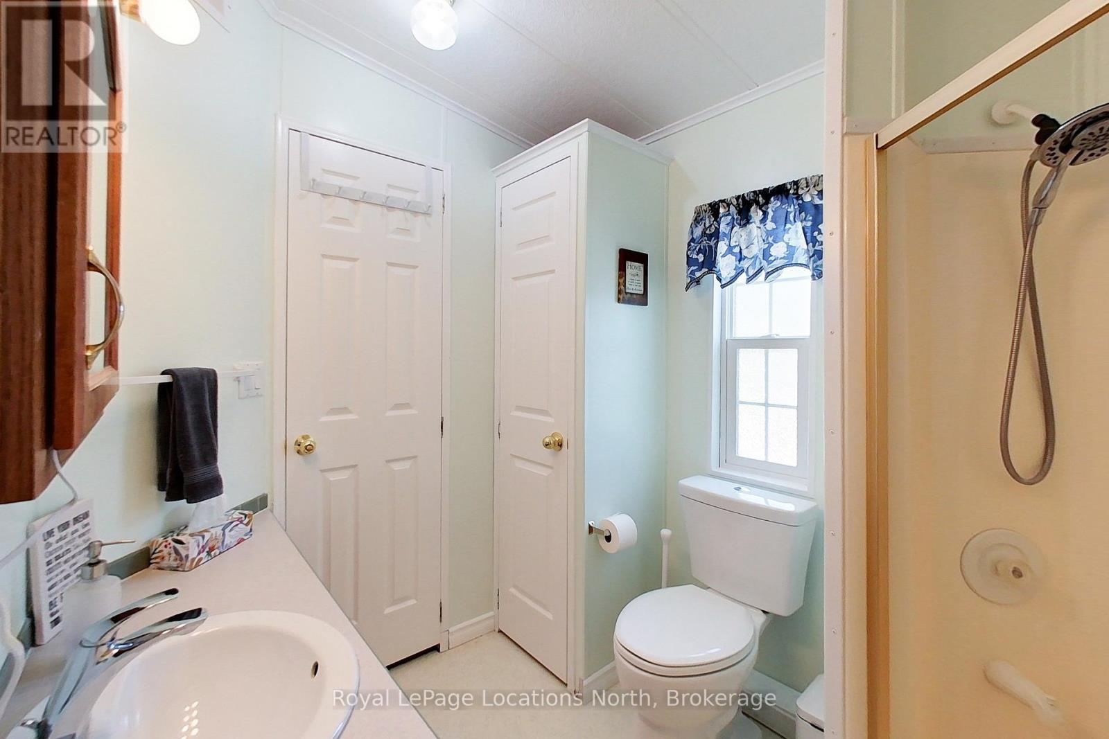 55 Topaz Street, Wasaga Beach, Ontario  L9Z 1X7 - Photo 14 - S13239498