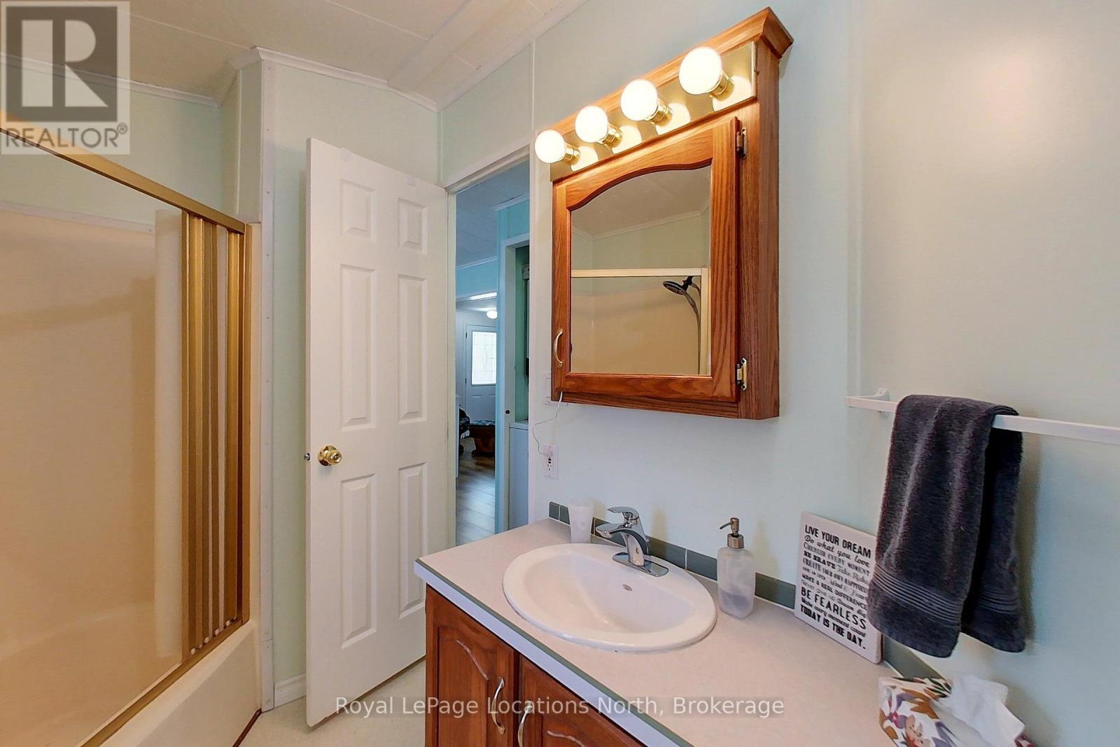 55 Topaz Street, Wasaga Beach, Ontario  L9Z 1X7 - Photo 15 - S13239498