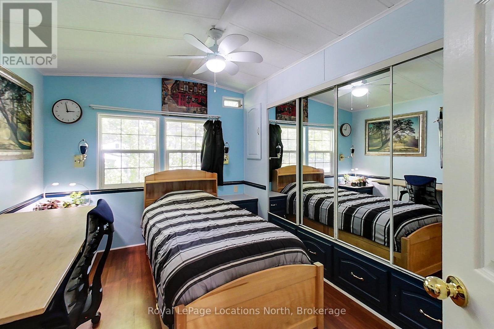 55 Topaz Street, Wasaga Beach, Ontario  L9Z 1X7 - Photo 16 - S13239498