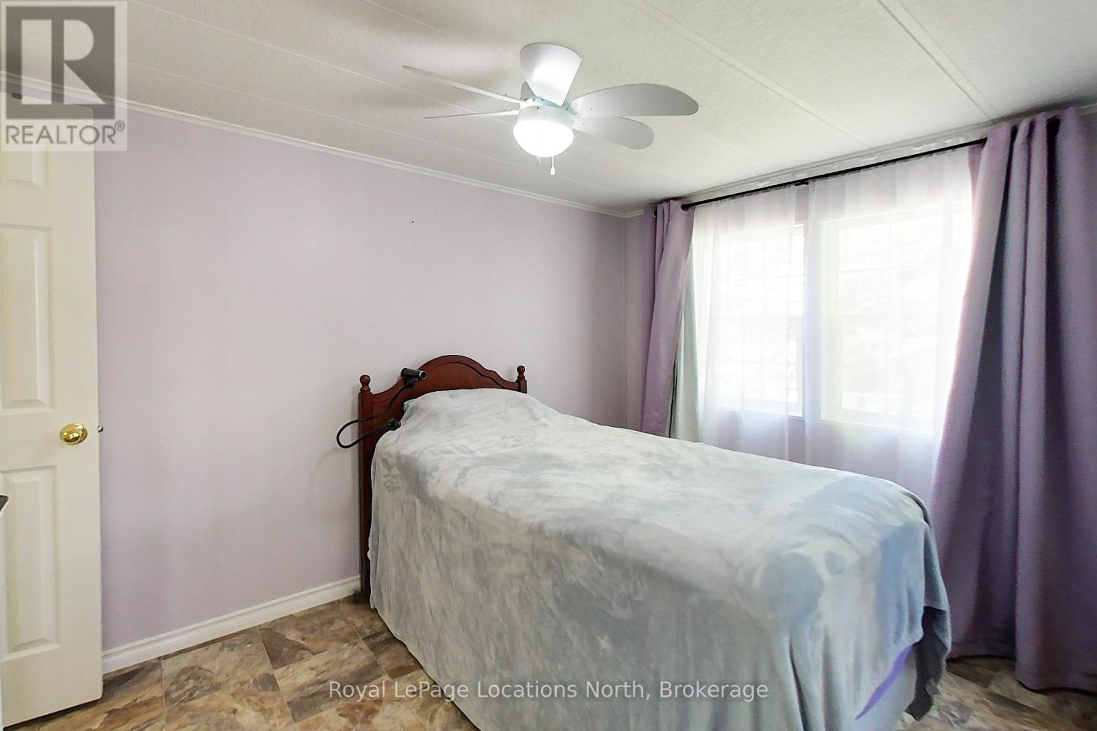 55 Topaz Street, Wasaga Beach, Ontario  L9Z 1X7 - Photo 18 - S13239498