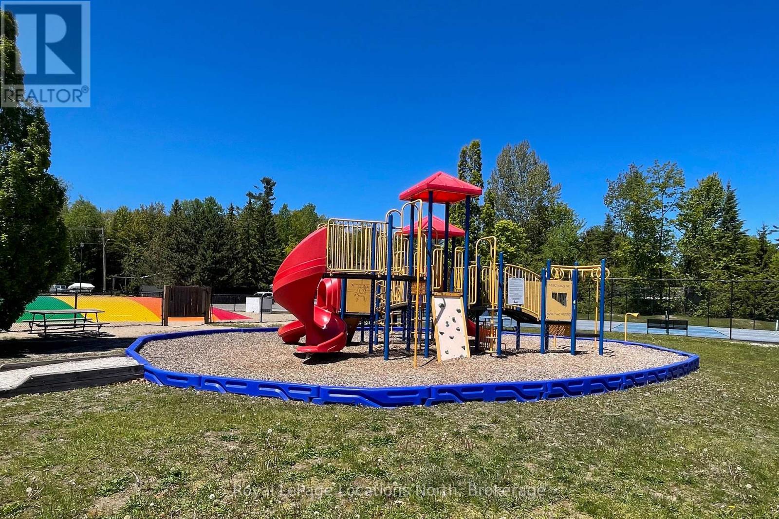 55 Topaz Street, Wasaga Beach, Ontario  L9Z 1X7 - Photo 26 - S13239498