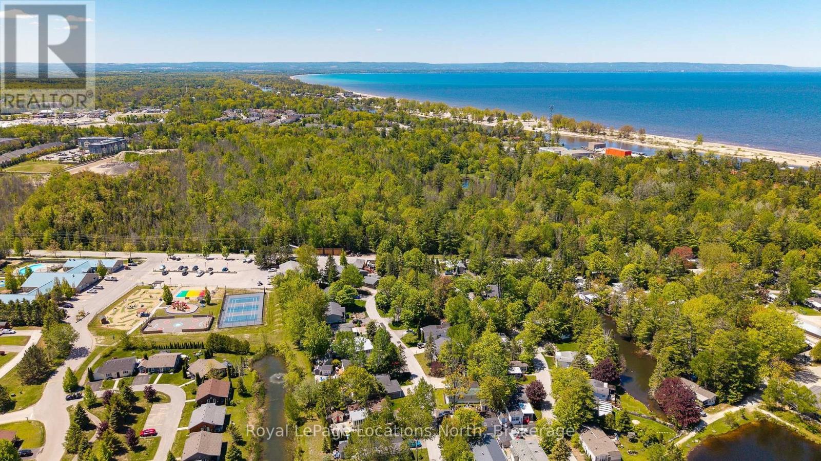 55 Topaz Street, Wasaga Beach, Ontario  L9Z 1X7 - Photo 32 - S13239498