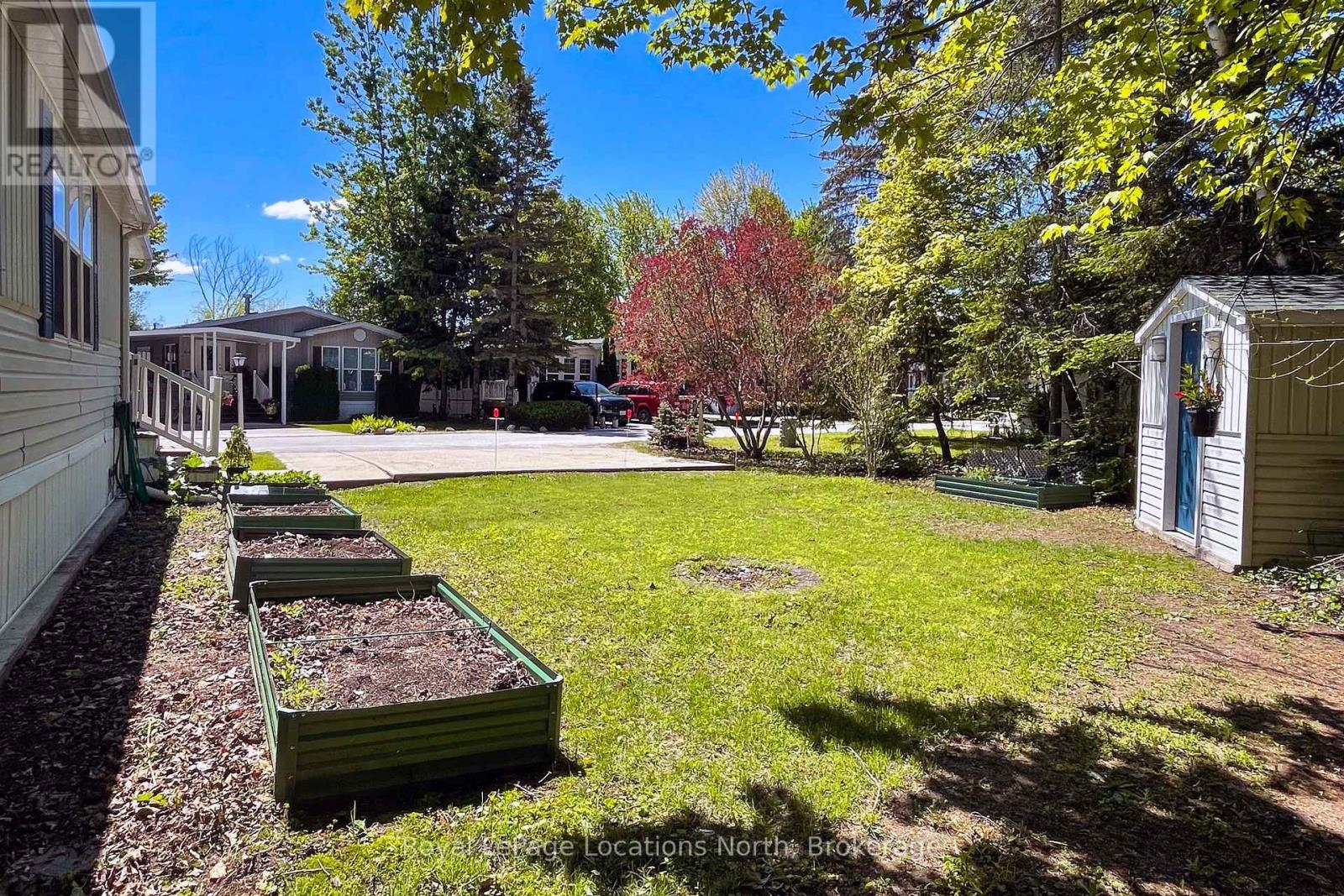 55 Topaz Street, Wasaga Beach, Ontario  L9Z 1X7 - Photo 5 - S13239498