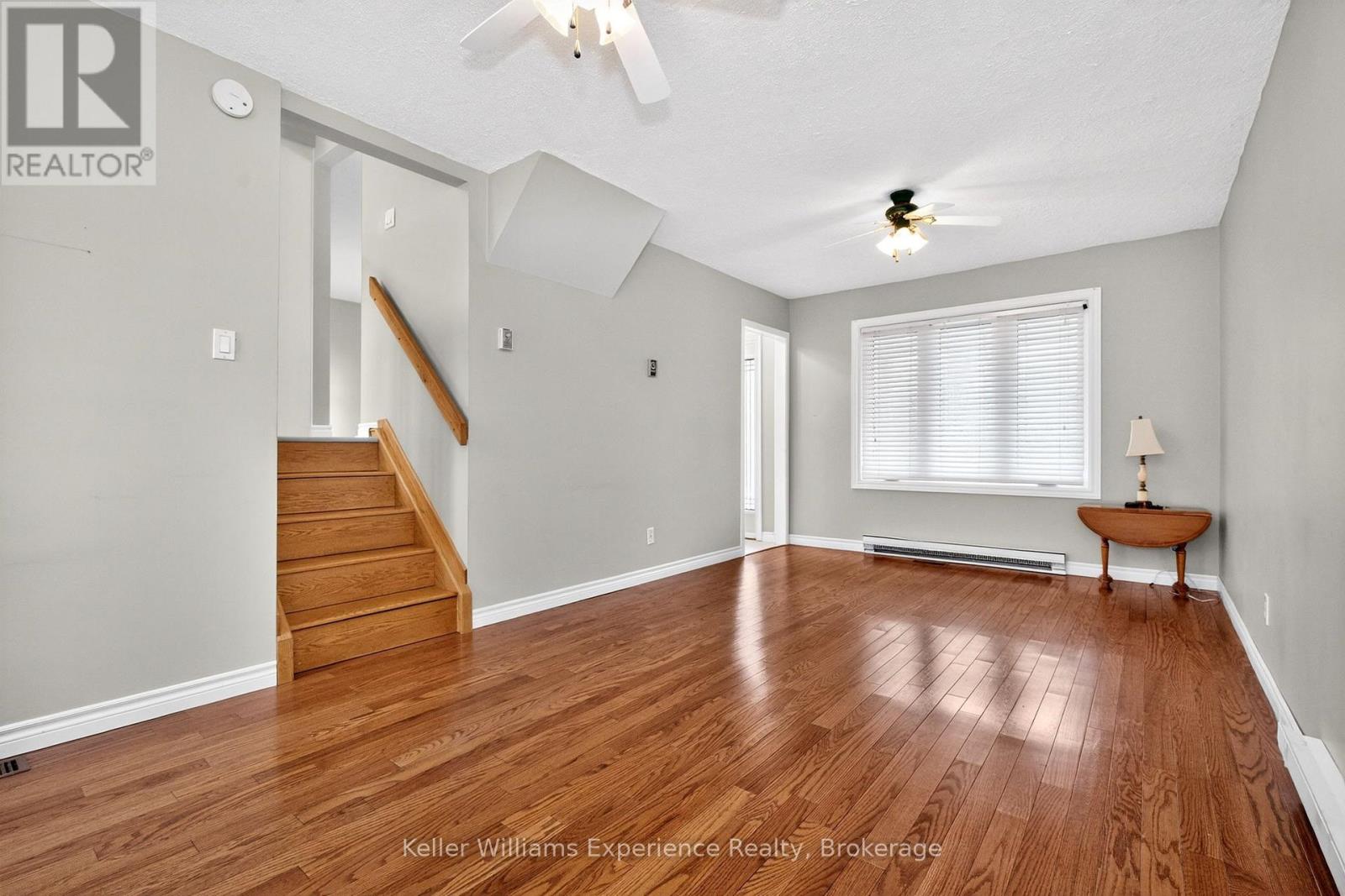 19 Viel Street, Penetanguishene, Ontario  L9M 1J1 - Photo 23 - S13239740