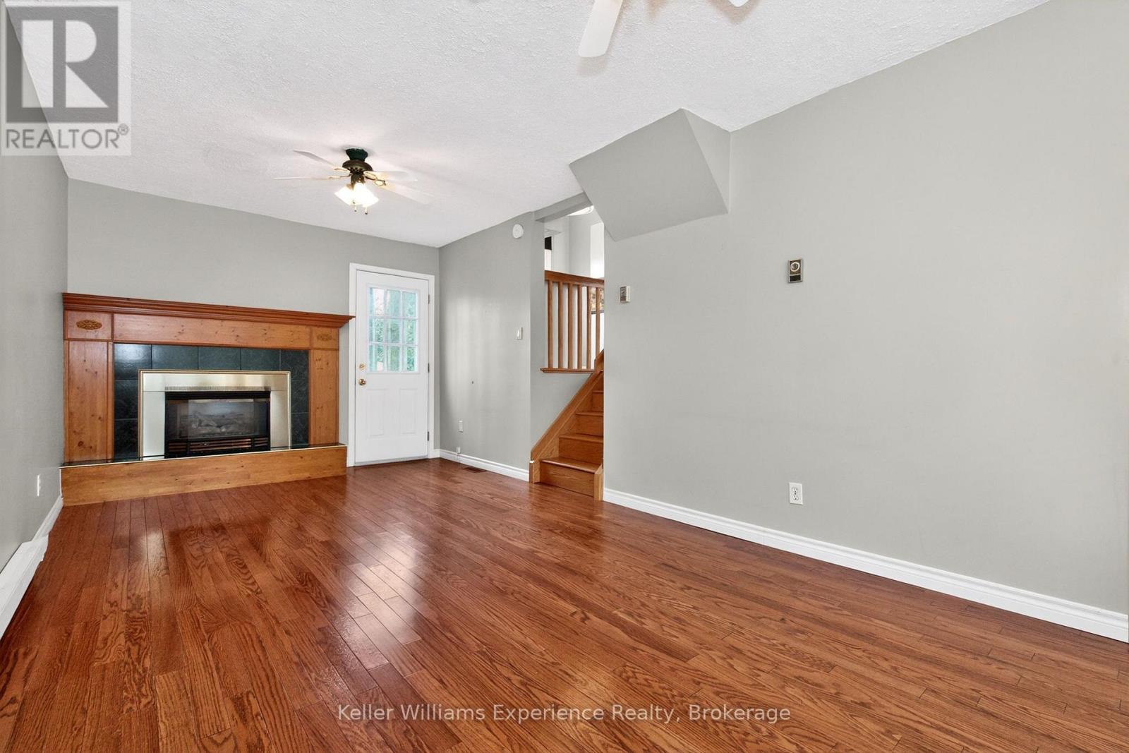 19 Viel Street, Penetanguishene, Ontario  L9M 1J1 - Photo 24 - S13239740