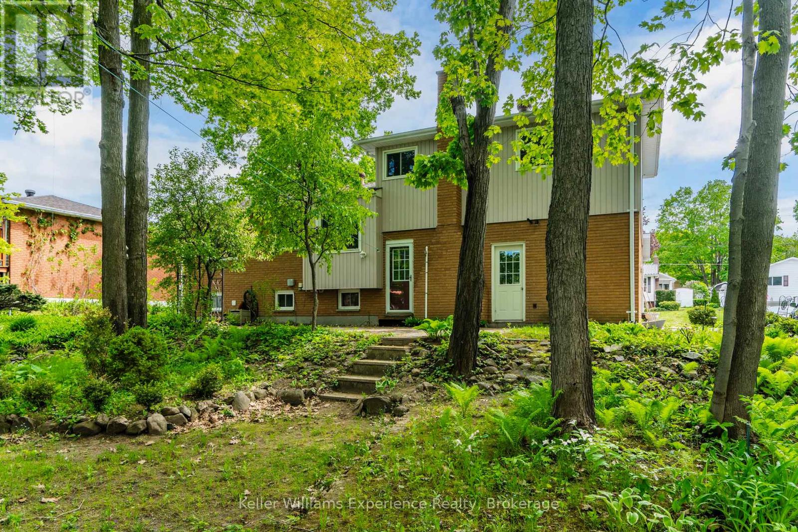 19 Viel Street, Penetanguishene, Ontario  L9M 1J1 - Photo 45 - S13239740
