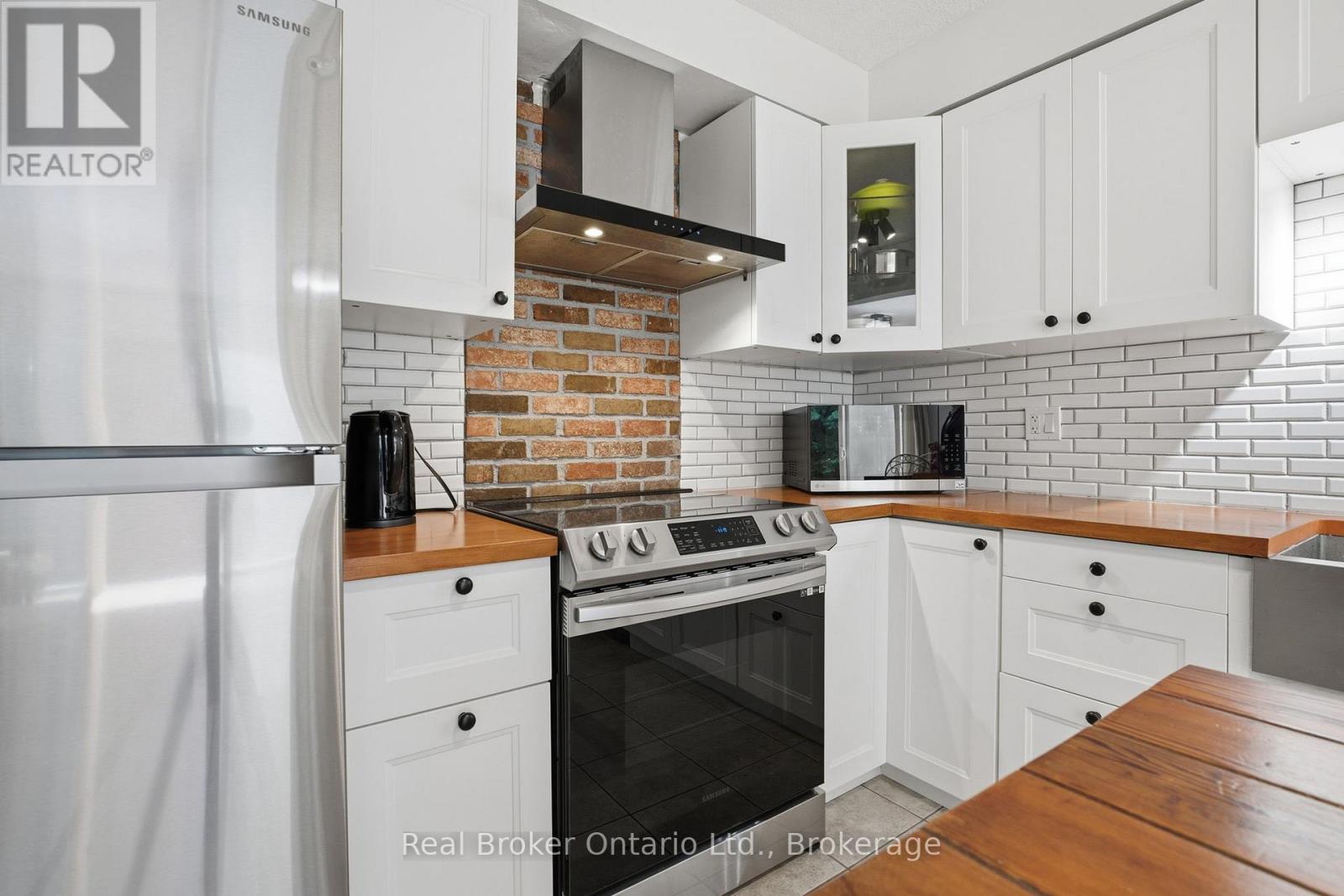 19 - 10 Fallowfield Drive, Kitchener, Ontario  N2C 0A4 - Photo 10 - X13239552