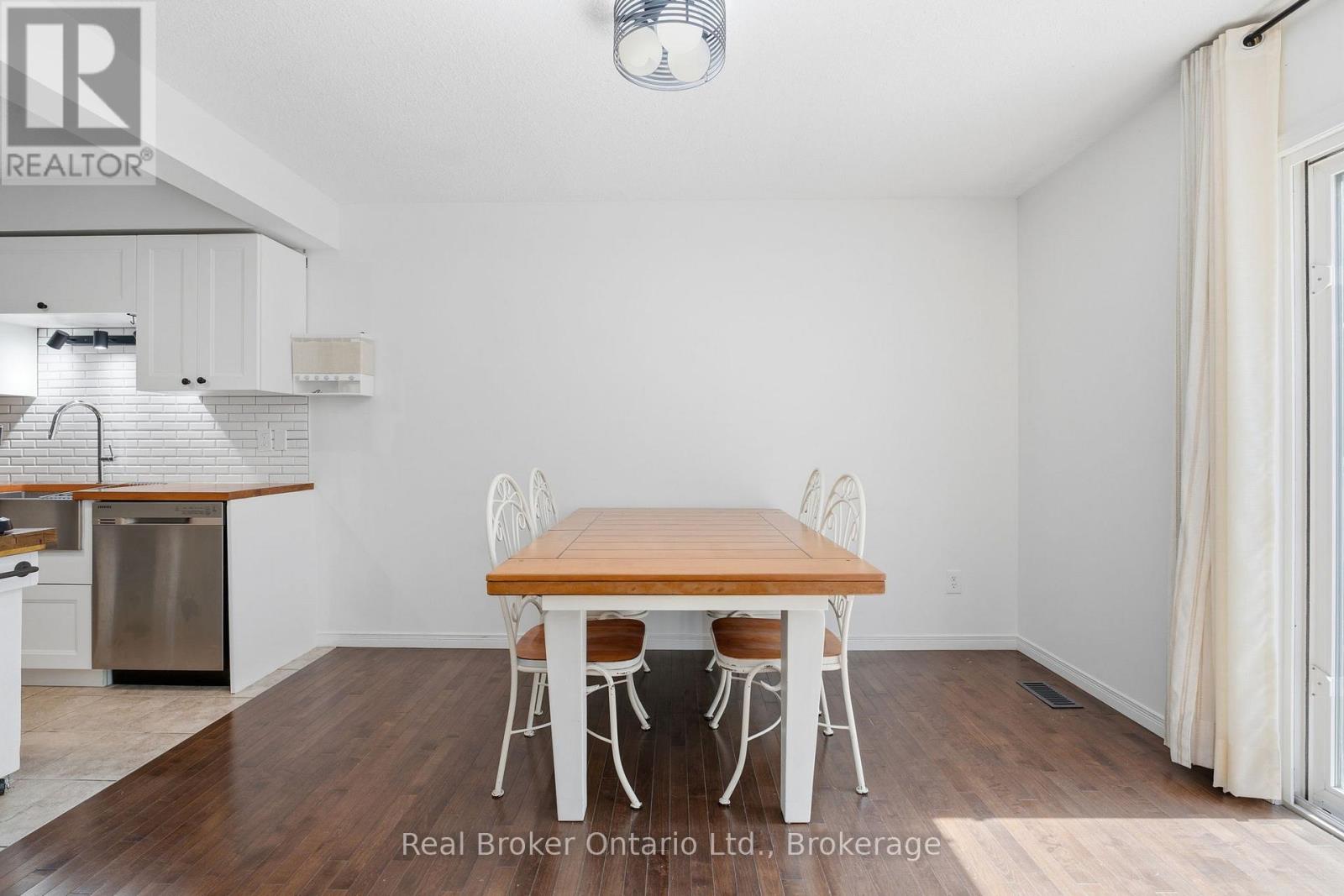 19 - 10 Fallowfield Drive, Kitchener, Ontario  N2C 0A4 - Photo 11 - X13239552