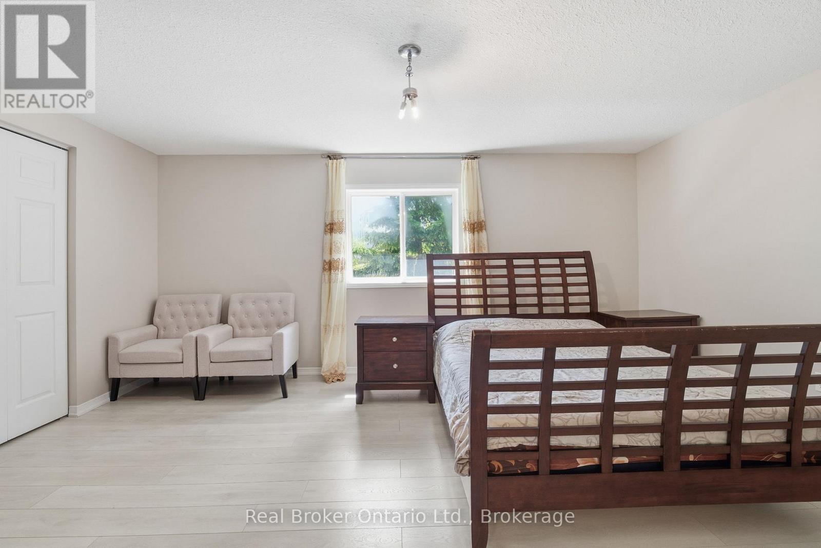 19 - 10 Fallowfield Drive, Kitchener, Ontario  N2C 0A4 - Photo 15 - X13239552