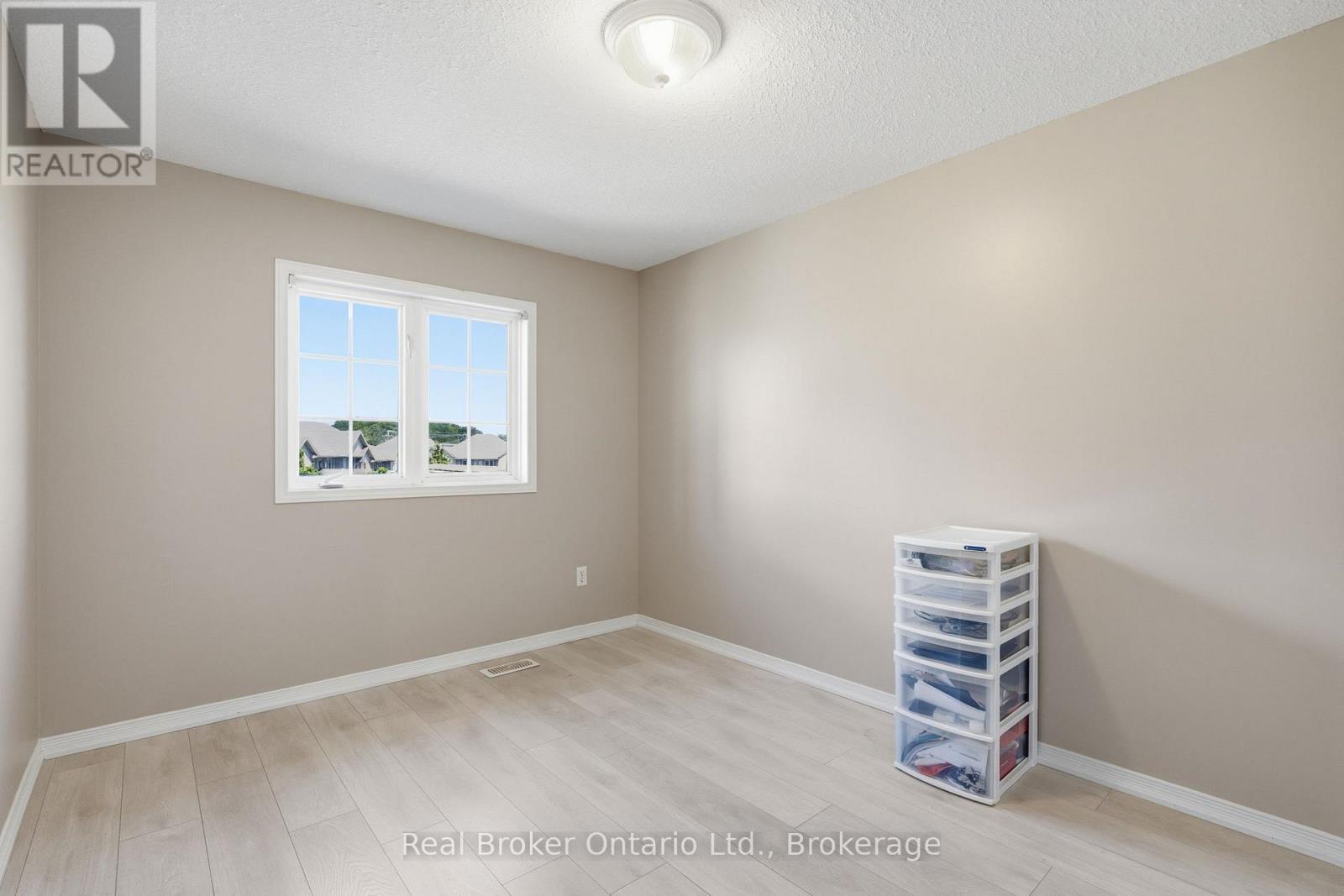 19 - 10 Fallowfield Drive, Kitchener, Ontario  N2C 0A4 - Photo 19 - X13239552