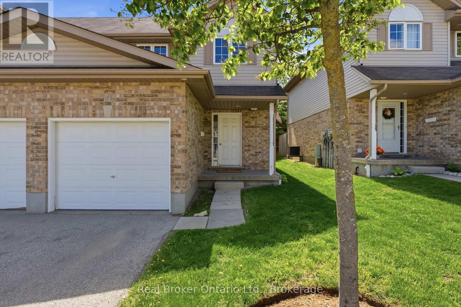 19 - 10 Fallowfield Drive, Kitchener, Ontario  N2C 0A4 - Photo 3 - X13239552