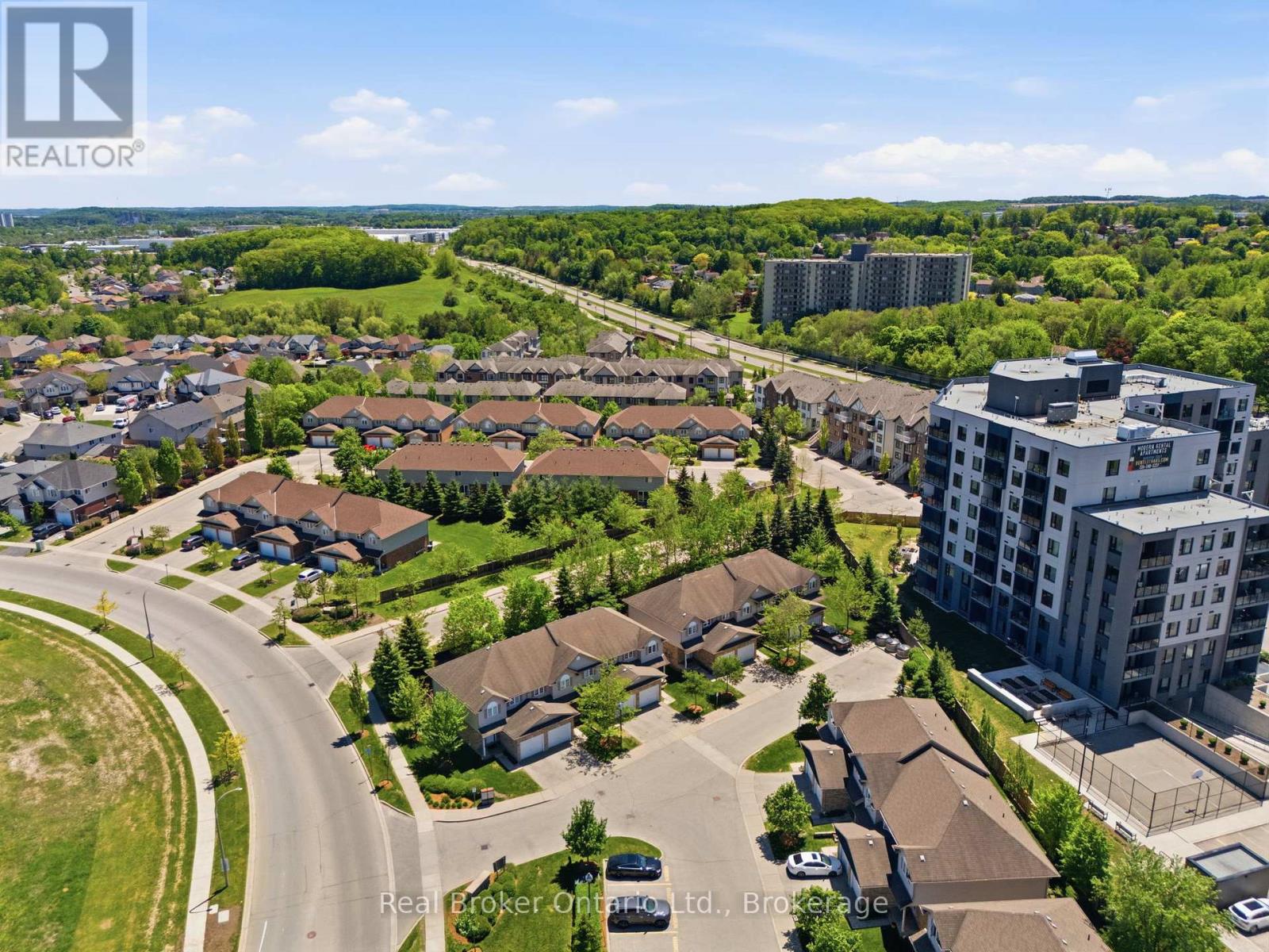 19 - 10 Fallowfield Drive, Kitchener, Ontario  N2C 0A4 - Photo 33 - X13239552