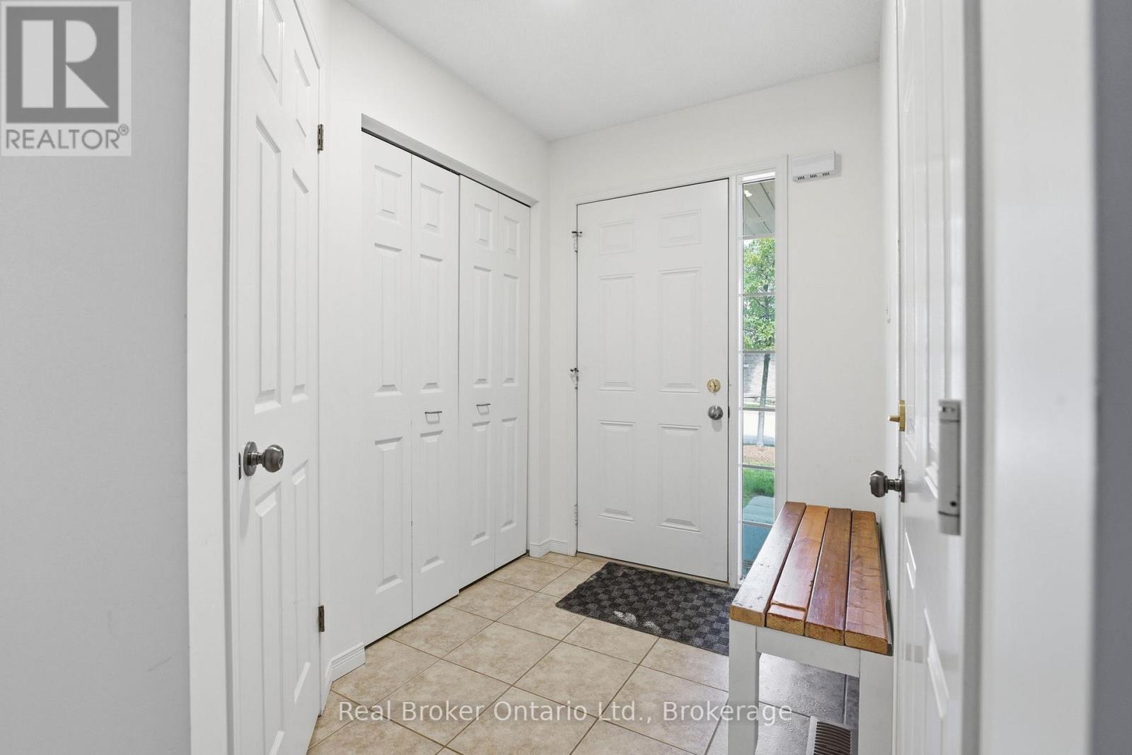 19 - 10 Fallowfield Drive, Kitchener, Ontario  N2C 0A4 - Photo 4 - X13239552