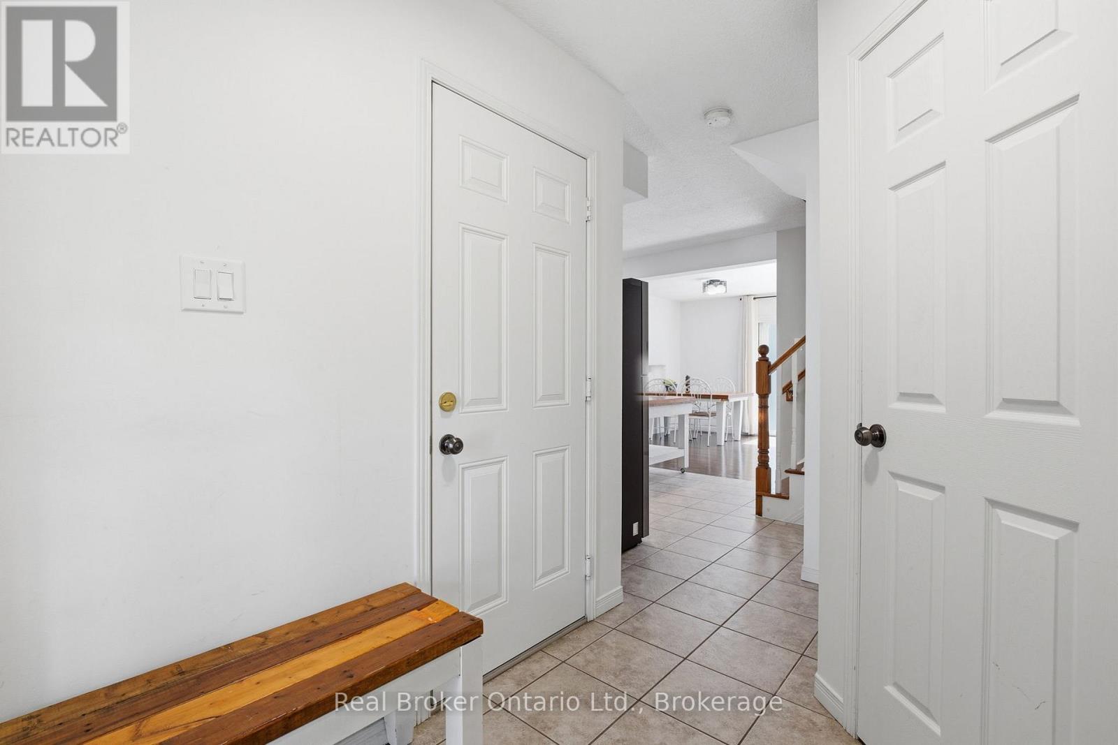 19 - 10 Fallowfield Drive, Kitchener, Ontario  N2C 0A4 - Photo 5 - X13239552