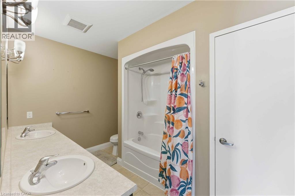 26 Wellington Street Unit# 404, St. Catharines, Ontario  L2R 6Y8 - Photo 19 - 40836697