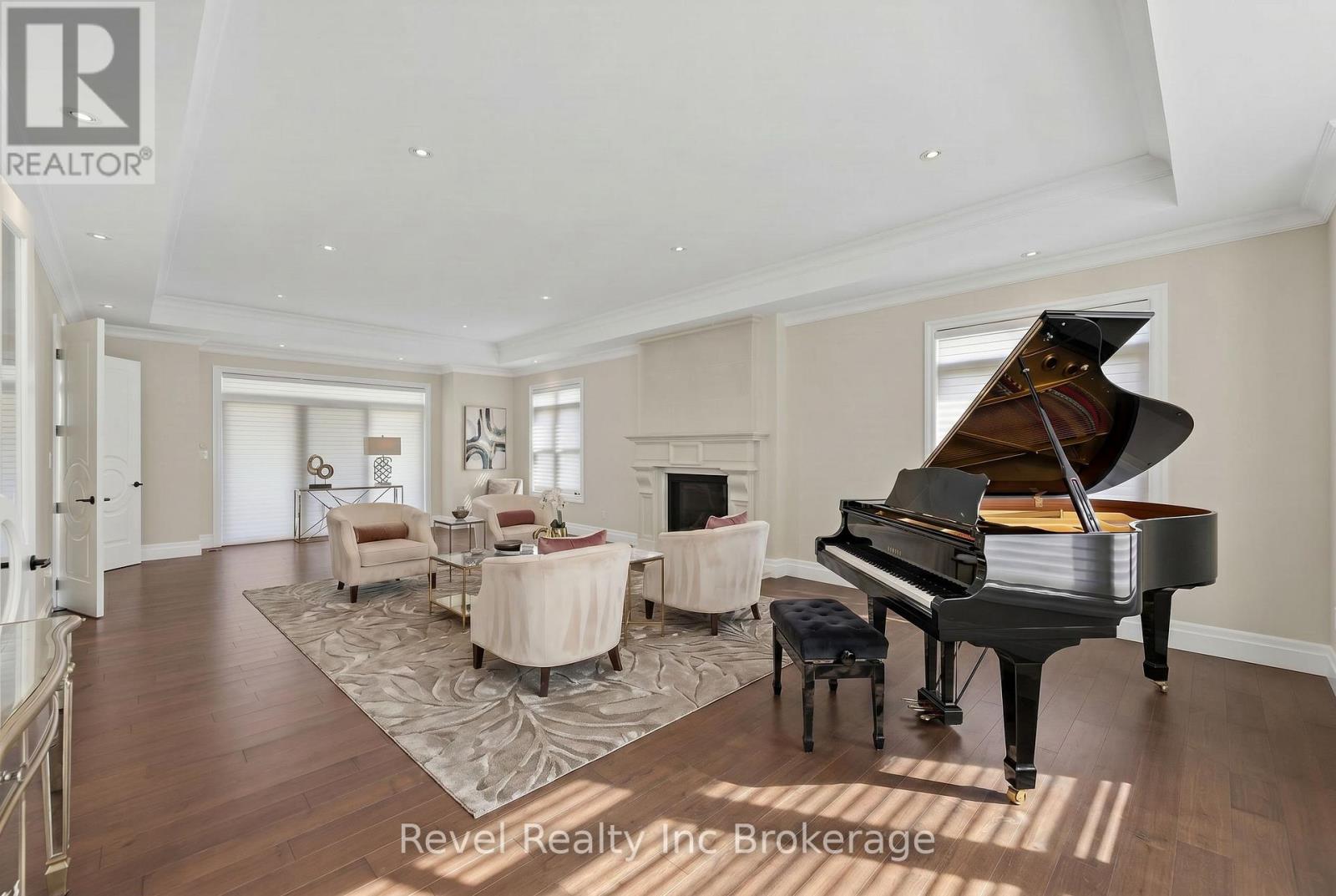 241 Tamarack Boulevard, Woodstock, Ontario  N4S 0E4 - Photo 8 - X13240222