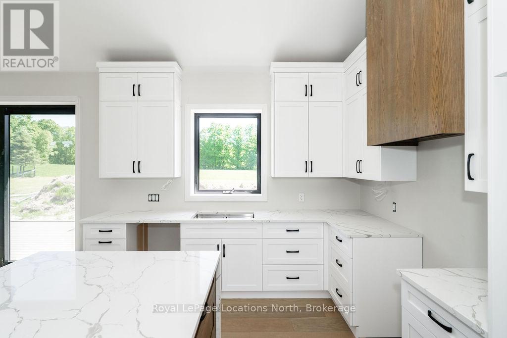 115 Inkerman Street, Grey Highlands, Ontario  N0C 1E0 - Photo 9 - X13239894